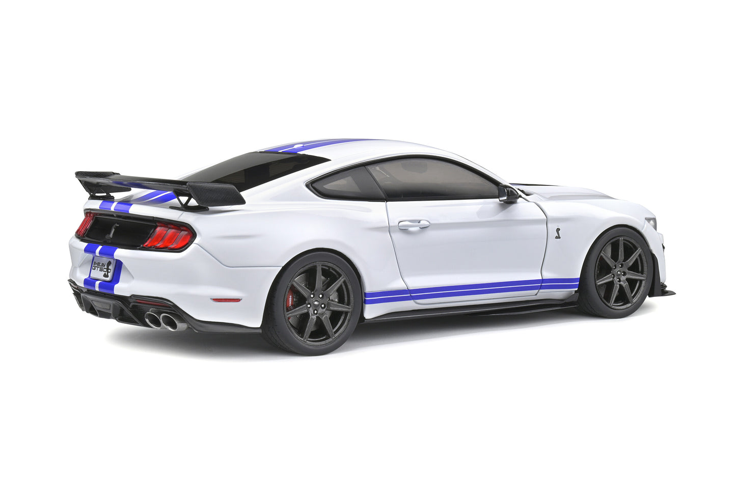 Solido 2020 Ford Shelby GT500 Fast Track - Oxford White with Blue Stripes (1:18)