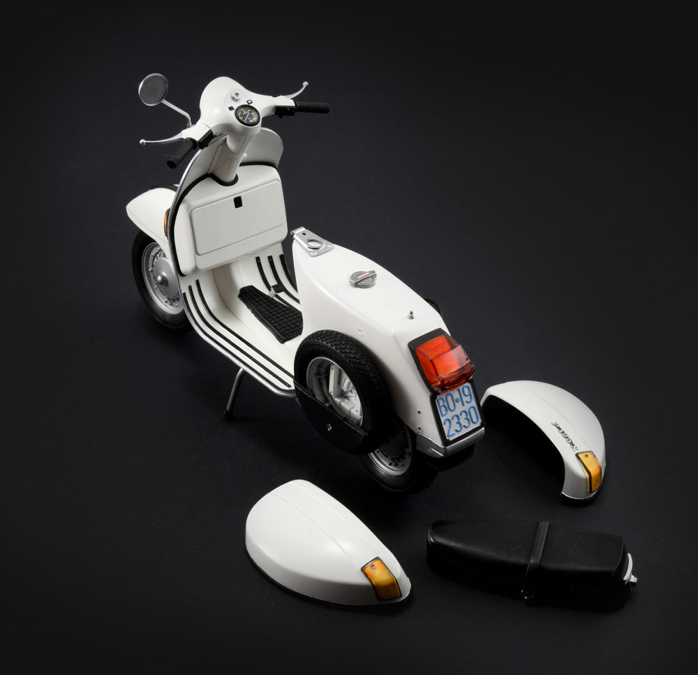 Italeri 1978 Vespa PX 125/150 (1:9)